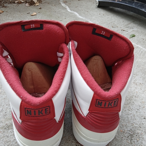 Jordan 2's - Picture 7 of 8